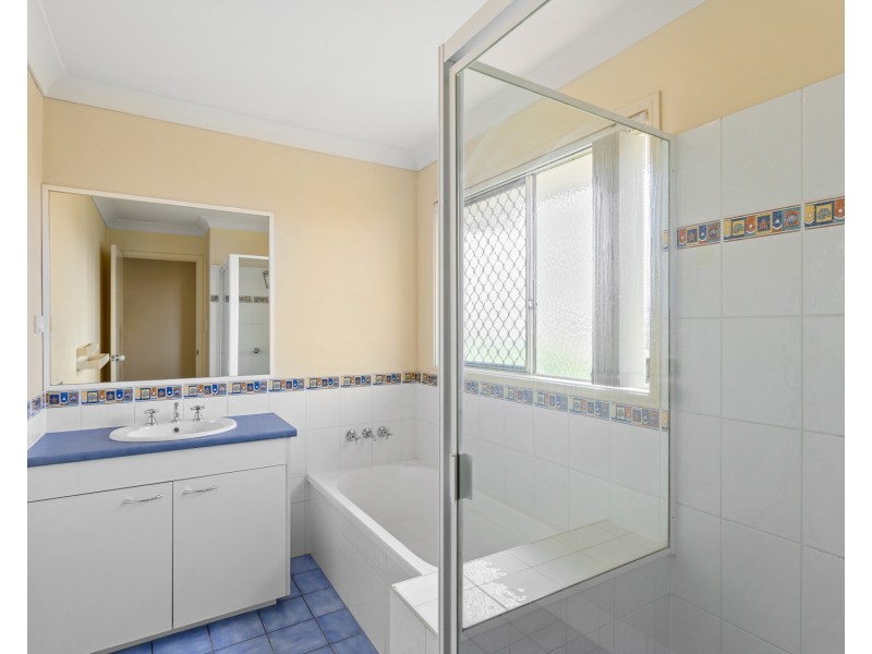 18 Flynn Place, Aspley QLD 4034