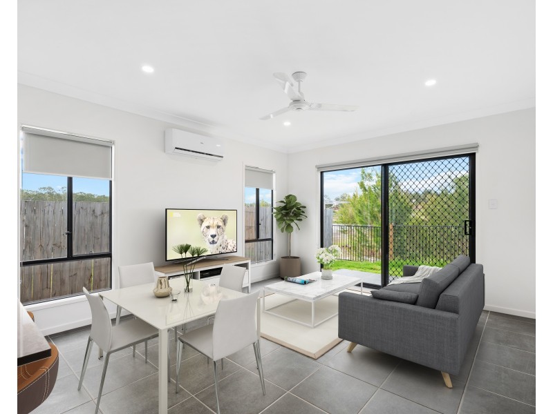 1/11 Claireview Street, Logan Reserve QLD 4133