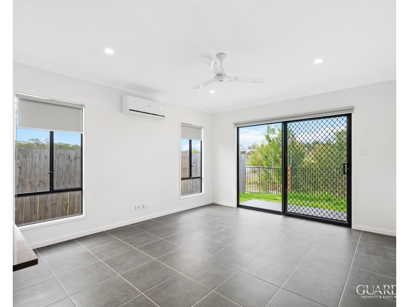 1/11 Claireview Street, Logan Reserve QLD 4133