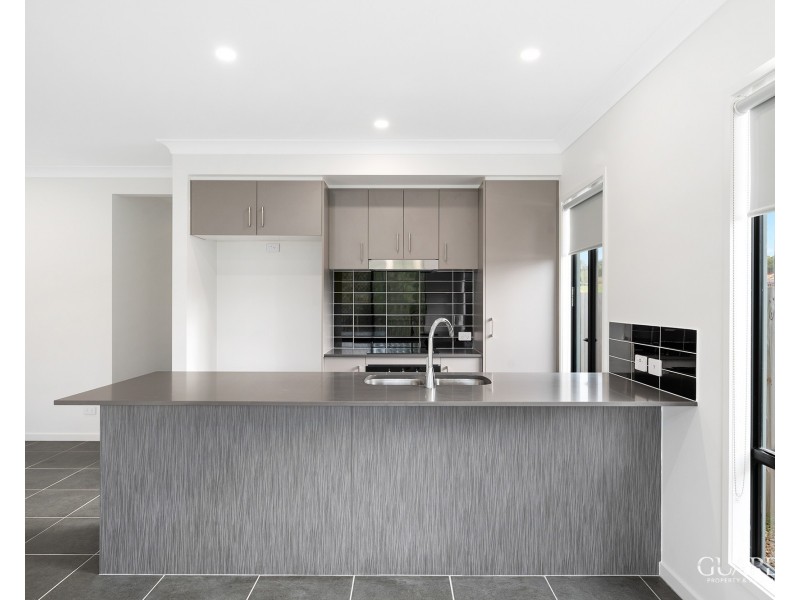 1/11 Claireview Street, Logan Reserve QLD 4133