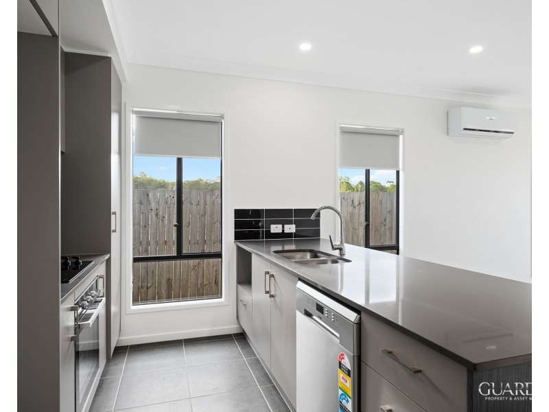 1/11 Claireview Street, Logan Reserve QLD 4133