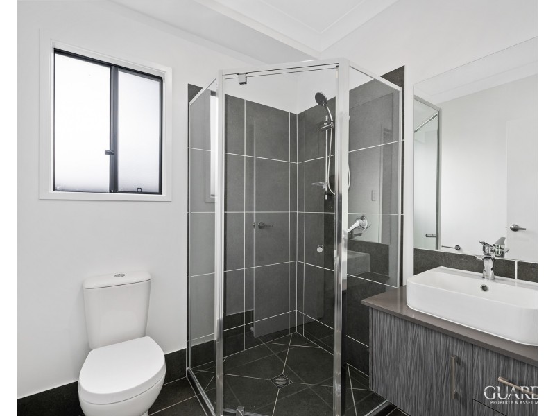 1/11 Claireview Street, Logan Reserve QLD 4133