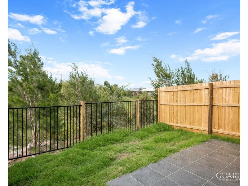 1/11 Claireview Street, Logan Reserve QLD 4133