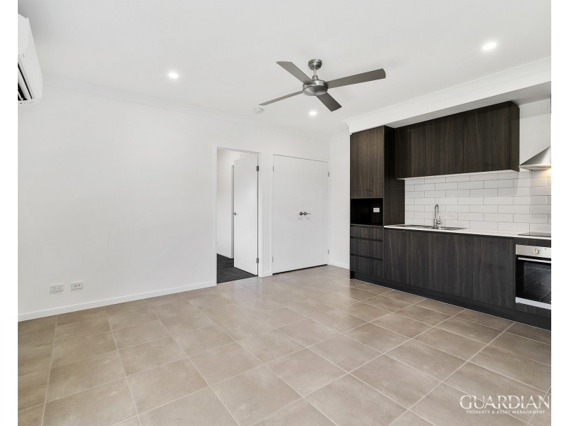 2/39B Short Street, Loganlea QLD 4131