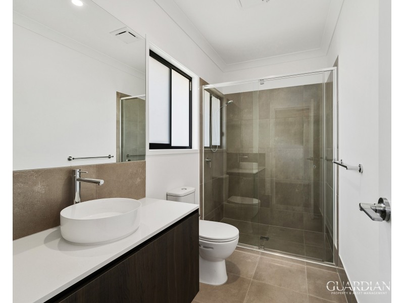 2/39B Short Street, Loganlea QLD 4131