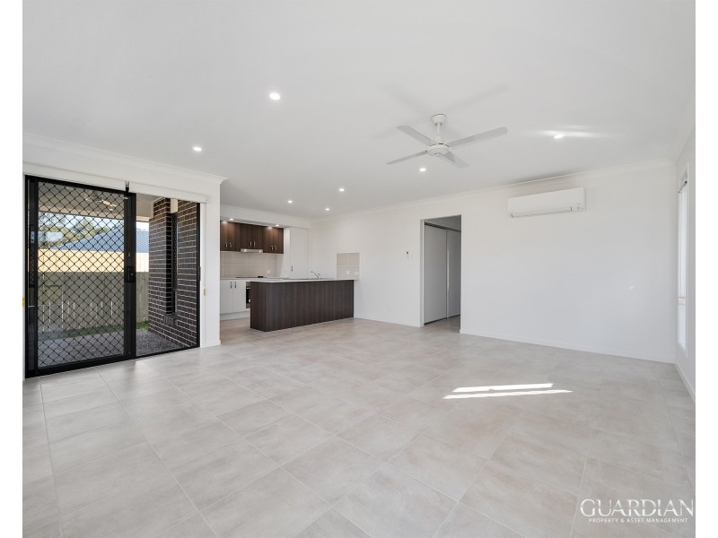 11 Elite Street, Park Ridge QLD 4125