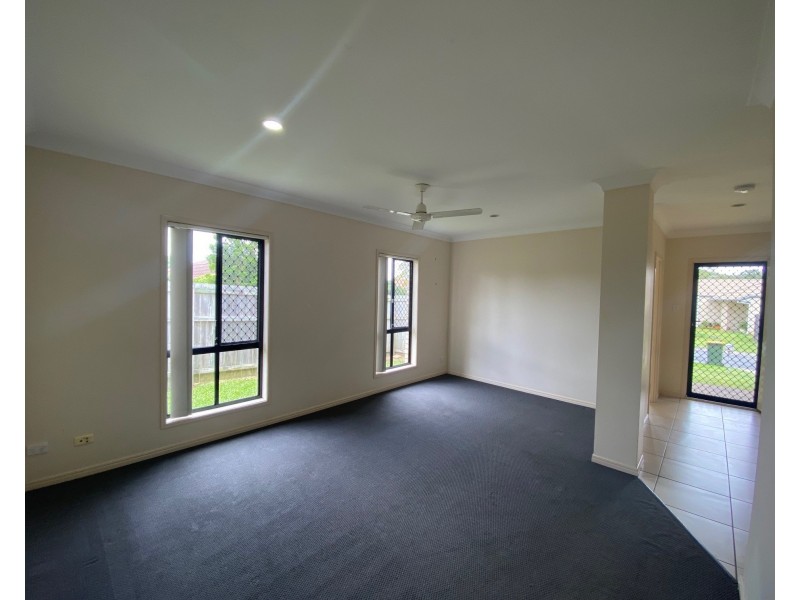 2 Varuna Court, Rothwell QLD 4022