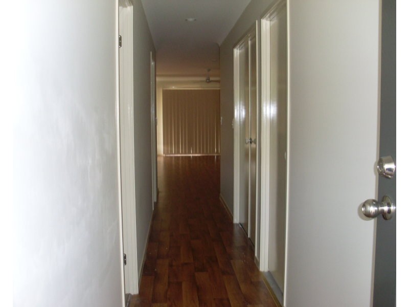 5 Salomon Court, Goodna QLD 4300