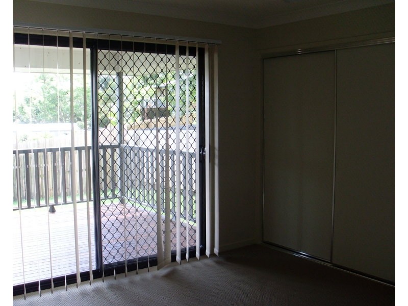 5 Salomon Court, Goodna QLD 4300