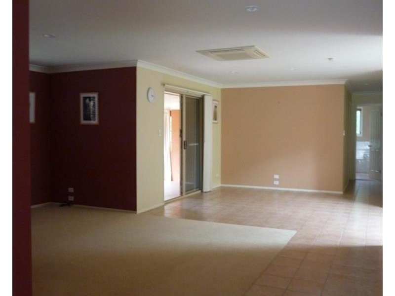 60 Sunflower Crescent, Calamvale QLD 4116