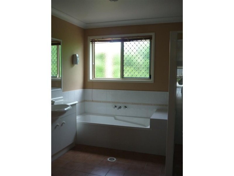 60 Sunflower Crescent, Calamvale QLD 4116