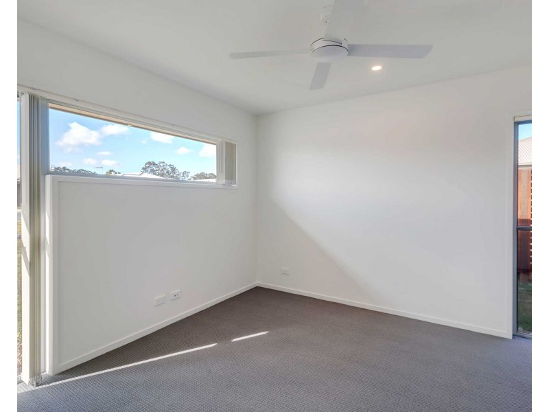 8 Kirrama Street, Waterford QLD 4133