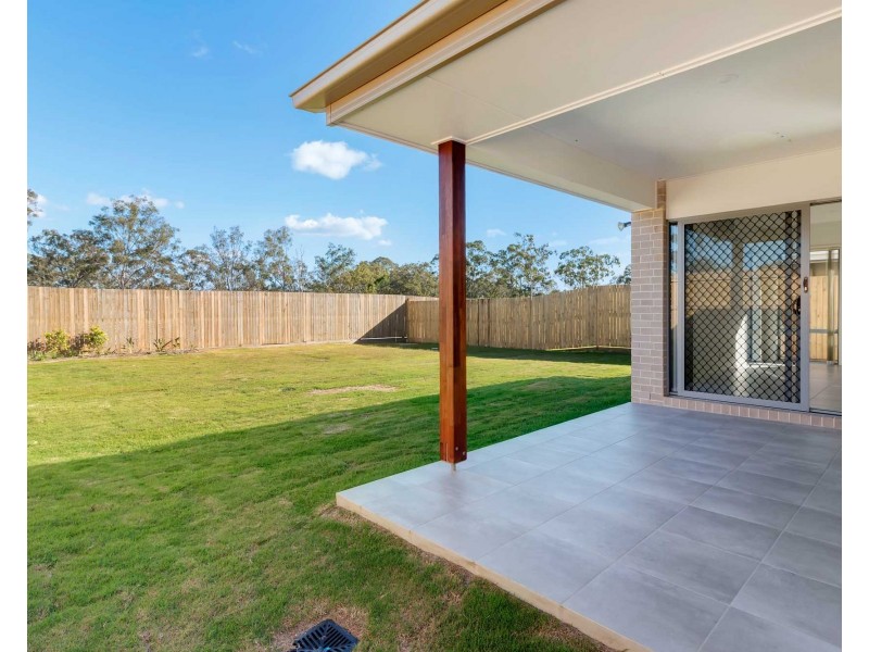 8 Kirrama Street, Waterford QLD 4133