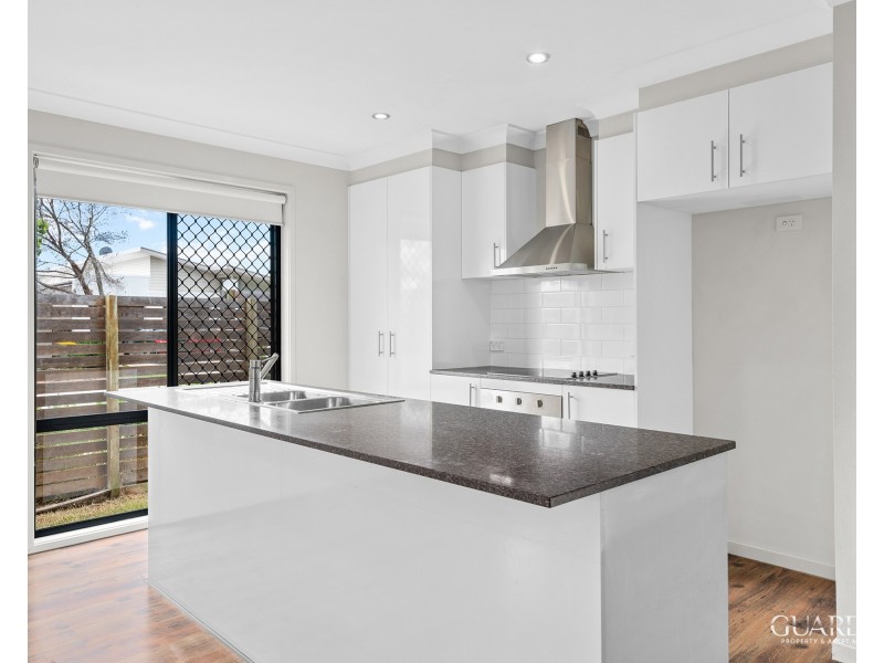 10 Erbin Lane, Augustine Heights QLD 4300