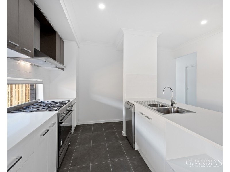 46 Bloomfield Avenue, Park Ridge QLD 4125