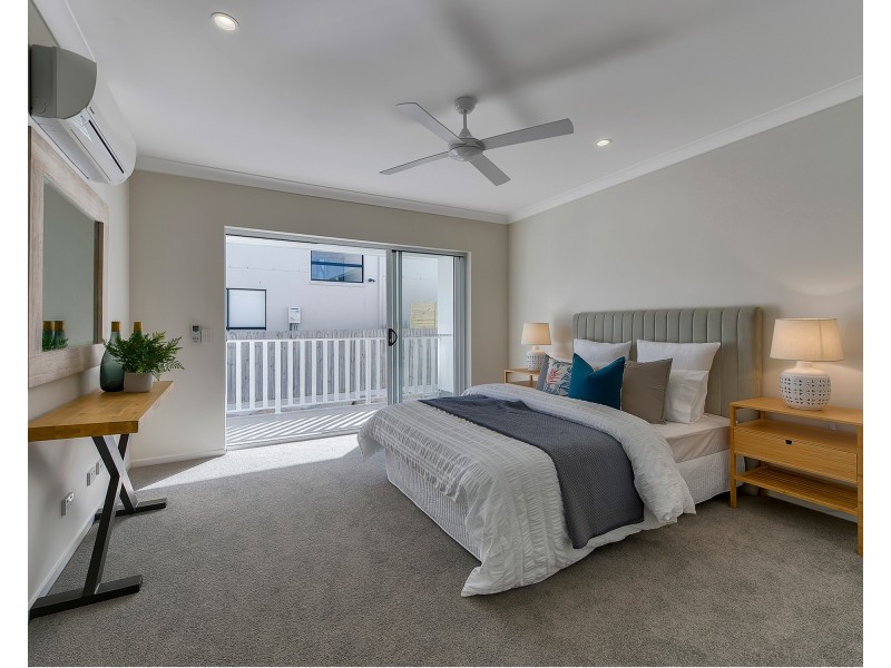4/15 Rand Place, Bridgeman Downs QLD 4035