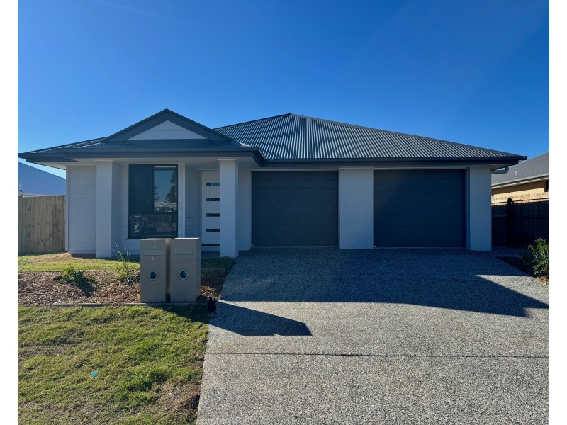 2/11 Magnetic Street, Morayfield QLD 4506
