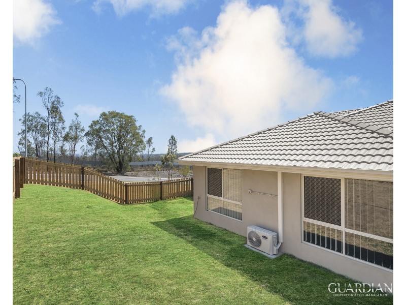 1/15 Pemswood Close, Deebing Heights QLD 4306