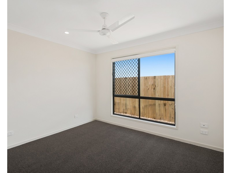 2/18 Dalby Street, Holmview QLD 4207