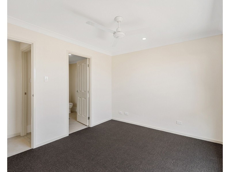 2/18 Dalby Street, Holmview QLD 4207