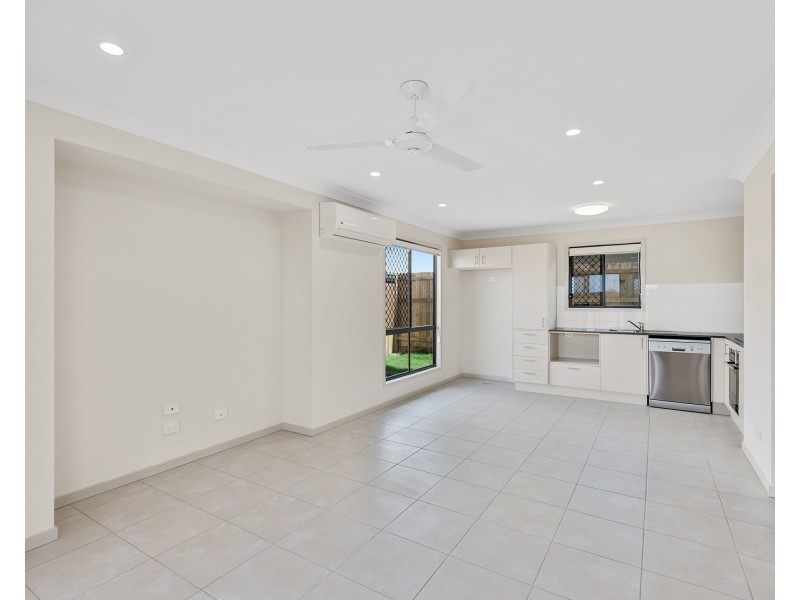 2/18 Dalby Street, Holmview QLD 4207