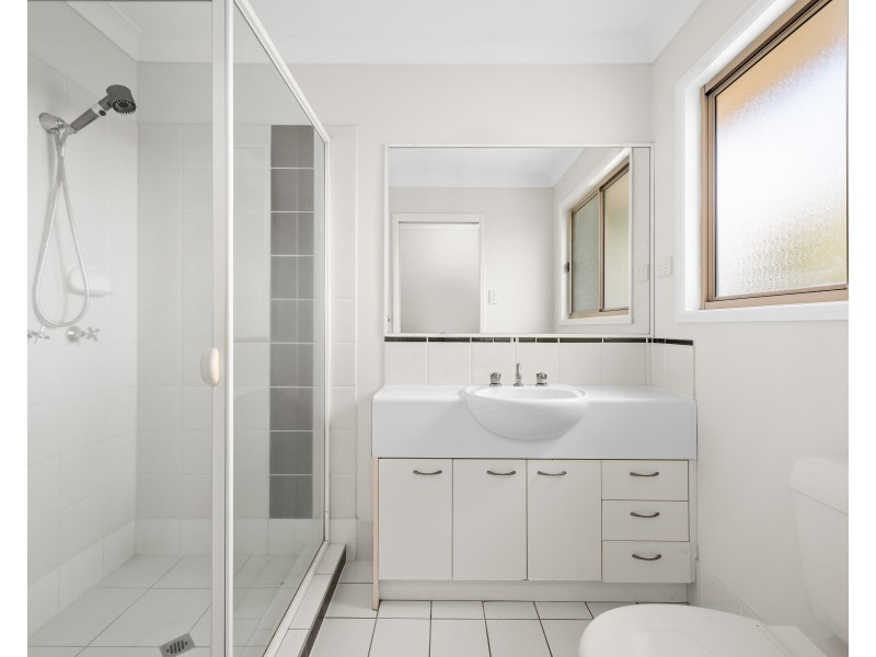 18 Burkett Crescent, Victoria Point QLD 4165