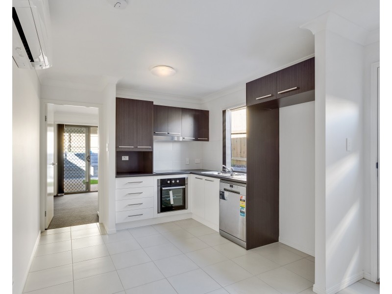 2/5 Neale Road, Morayfield QLD 4506