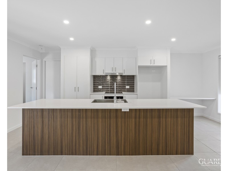 5 Nichols Road, Kippa-ring QLD 4021