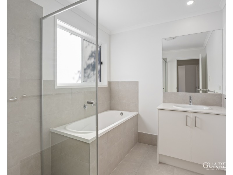 5 Nichols Road, Kippa-ring QLD 4021