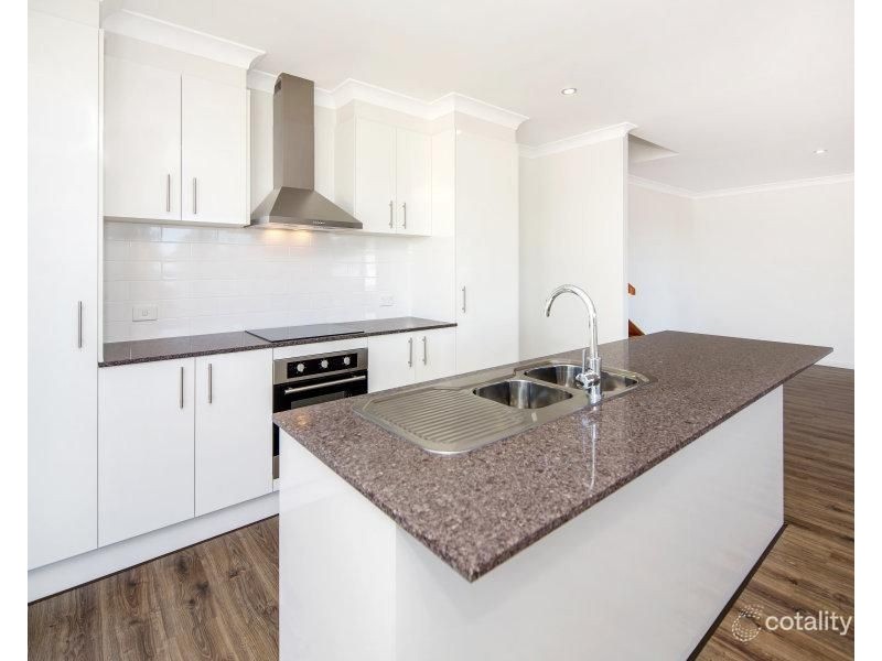 33 Sawmill Circuit, Riverhills QLD 4074