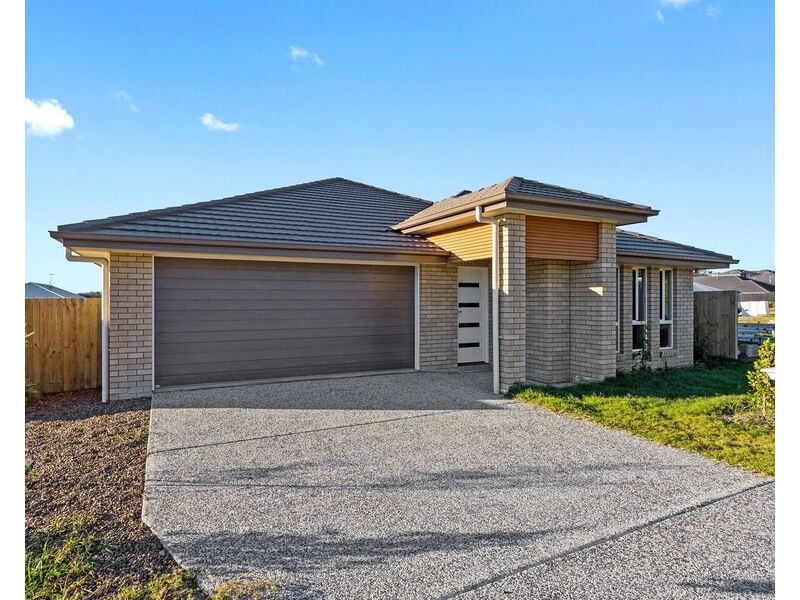 2 Weyba Street, Morayfield QLD 4506