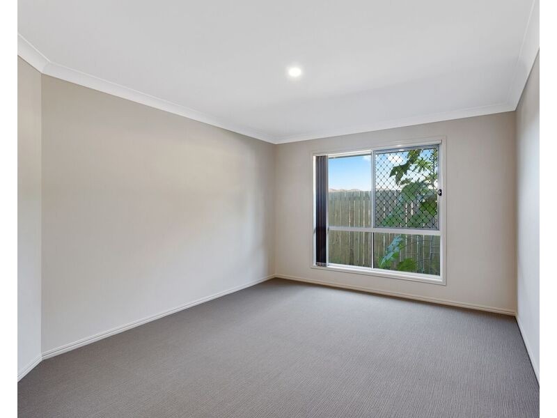 2 Weyba Street, Morayfield QLD 4506