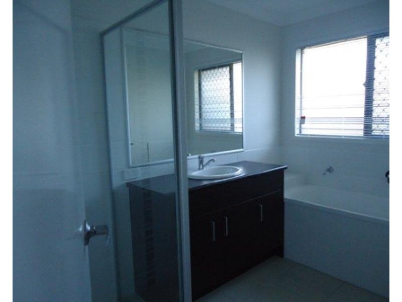 50 Moor Circuit, Warner QLD 4500