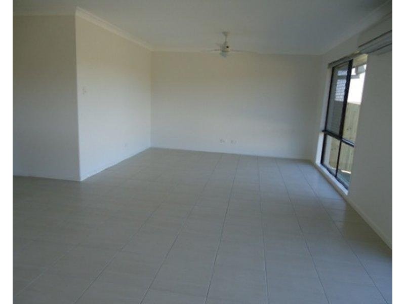 50 Moor Circuit, Warner QLD 4500