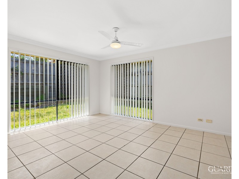 4 Dennis Close, Calamvale QLD 4116