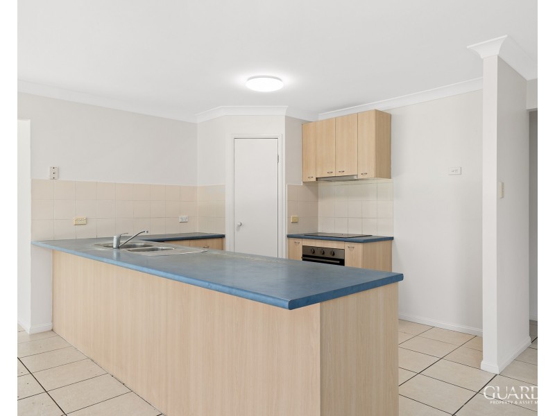 4 Dennis Close, Calamvale QLD 4116