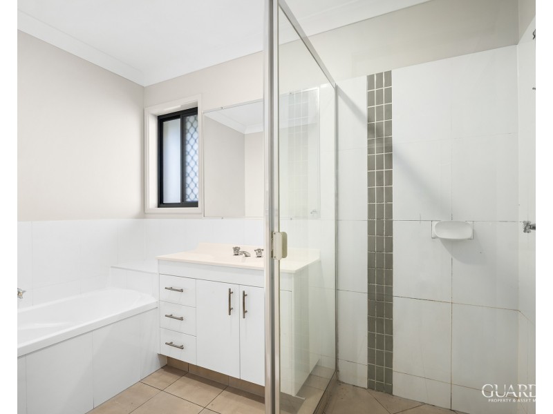 44 Wunburra Circle, Pacific Pines QLD 4211
