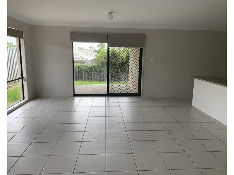 34 Skyline Circuit, Bahrs Scrub QLD 4207