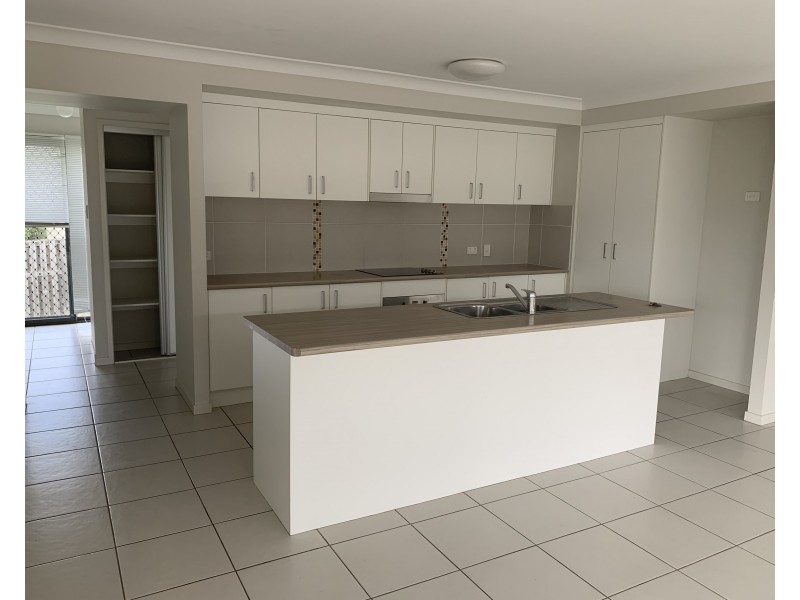 34 Skyline Circuit, Bahrs Scrub QLD 4207