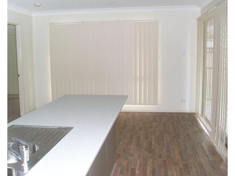 6 Figbird Close, Goodna QLD 4300