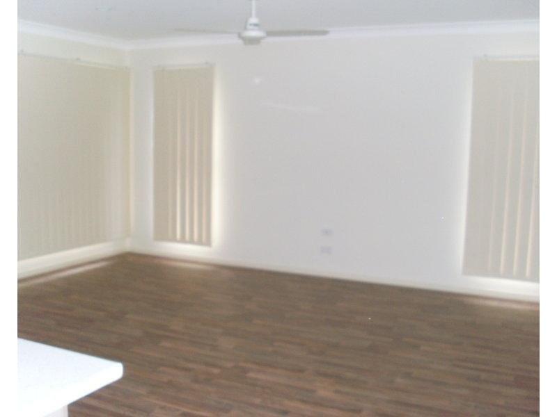 6 Figbird Close, Goodna QLD 4300