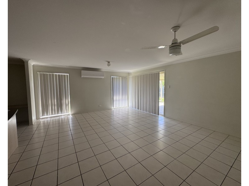 5 Giselle Street, Hillcrest QLD 4118