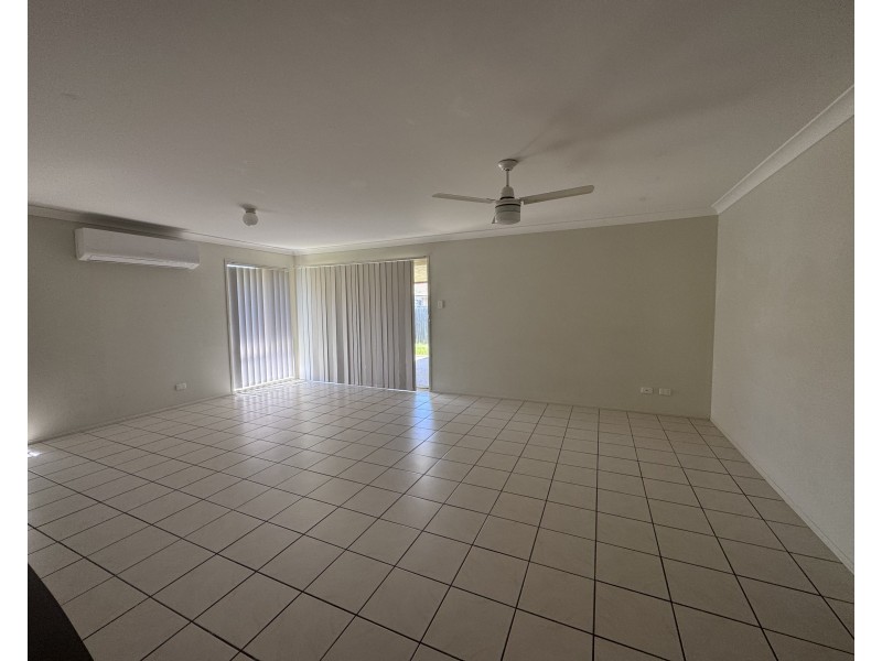 5 Giselle Street, Hillcrest QLD 4118