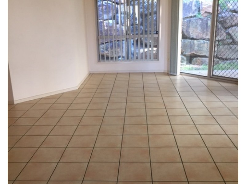 30 Farzana Place, Underwood QLD 4119