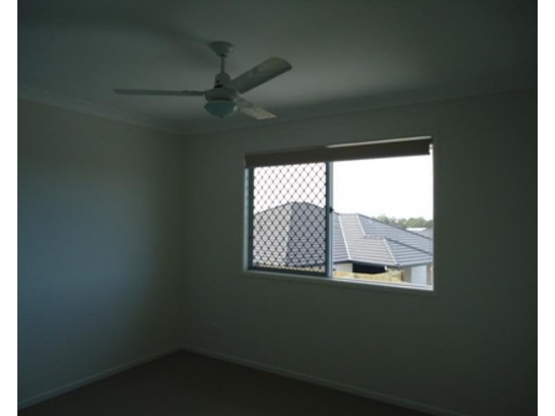 16 Moor Circuit, Warner QLD 4500