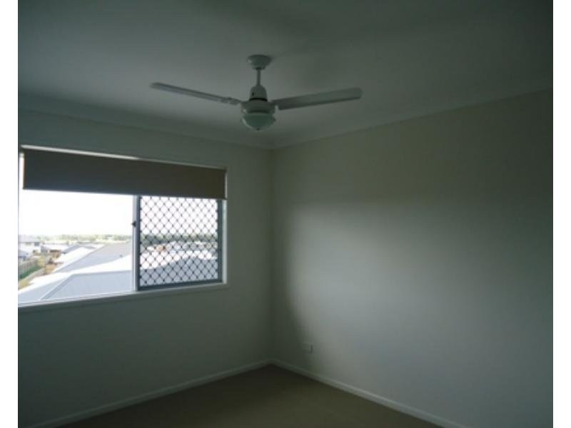 16 Moor Circuit, Warner QLD 4500