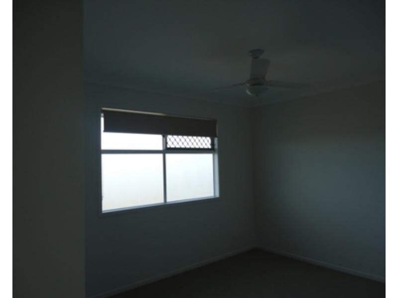 16 Moor Circuit, Warner QLD 4500