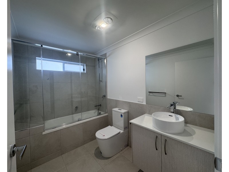 1/33A Pauline Street, Marsden QLD 4132