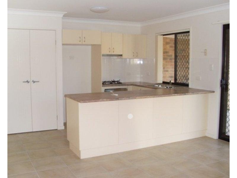 2 Mallard Close, Eagleby QLD 4207