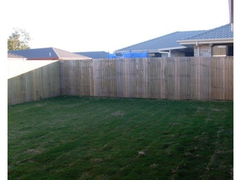 2 Mallard Close, Eagleby QLD 4207